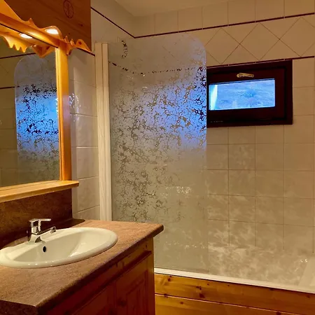 Duplex Sous Les Toits, Pied Des Pistes, Animaux Admis - Fr-1-811-37 アパート *