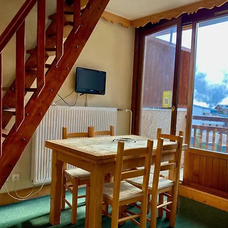Apartment Duplex Sous Les Toits, Pied Des Pistes, Animaux Admis - Fr-1-811-37 *